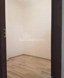 דירה 3-комн 48 m² - פטרה בגרציוני, Batumi
