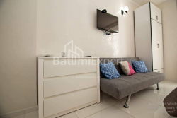 דירה 28 מ"ר - שריף חימשיאשווילי, Batumi, גאורגיה