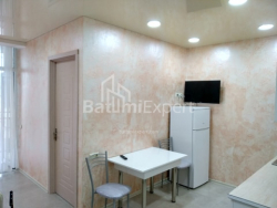 דירה 38 מ"ר - יוסף קובלדזה, Batumi, גאורגיה