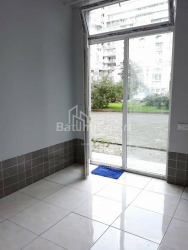 איזור קמעונאי 50 m² - שריף חימשיאשווילי, Batumi