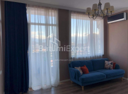 דירה 3-комн 72 m² - ניקו פירוסמני, Batumi