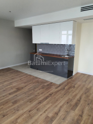 דירה 3-комн 74.7 m² - לך ומריה קצ'ינסקי, Batumi