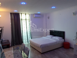 דירה 1-комн 32.5 m² - שריף חימשיאשווילי, Batumi