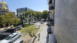דירה 90 מ"ר - קונסטנטין גמסחורדיה, Batumi, גאורגיה