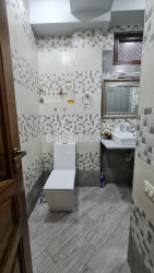 דירה 90 מ"ר - קונסטנטין גמסחורדיה, Batumi, גאורגיה