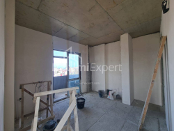 דירה 4-комн 96.5 m² - פטרה בגרציוני, Batumi