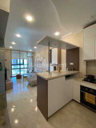 דירה 2-комн 58 m² - ניקו פירוסמני, Batumi