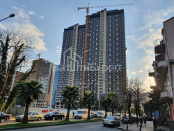 דירה 37 מ"ר - ניקו פירוסמני, Batumi, גאורגיה