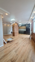 דירה 4-комн 101 m² - ואזה-פשבלה, Batumi
