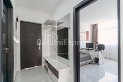 דירה 75.6 מ"ר - ניקו פירוסמני, Batumi, גאורגיה